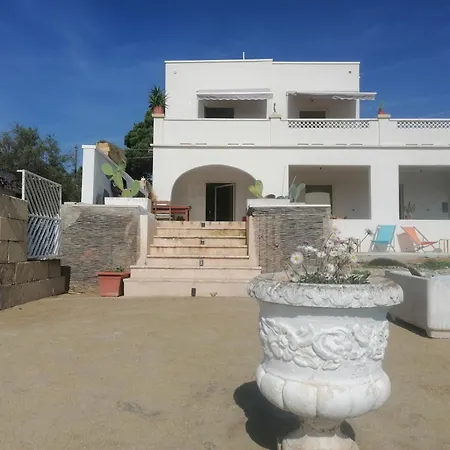 Salentu, Marina Di Apartment Pulsano