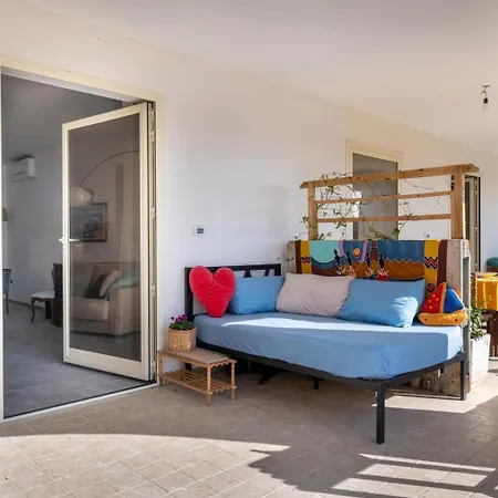 Salentu, Marina Di Apartment Pulsano